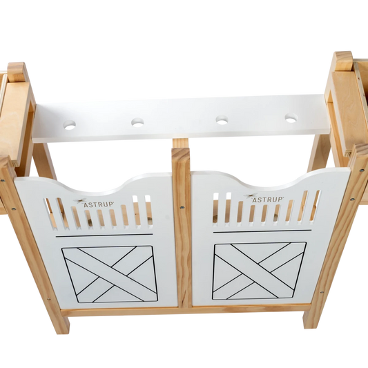 Pferdebox für 4 Steckenpferde
